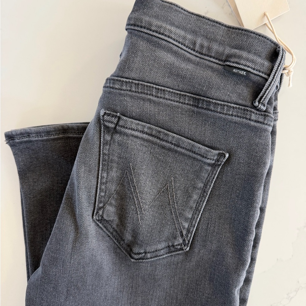 MOTHER The Weekender jeans size 25 NWT
